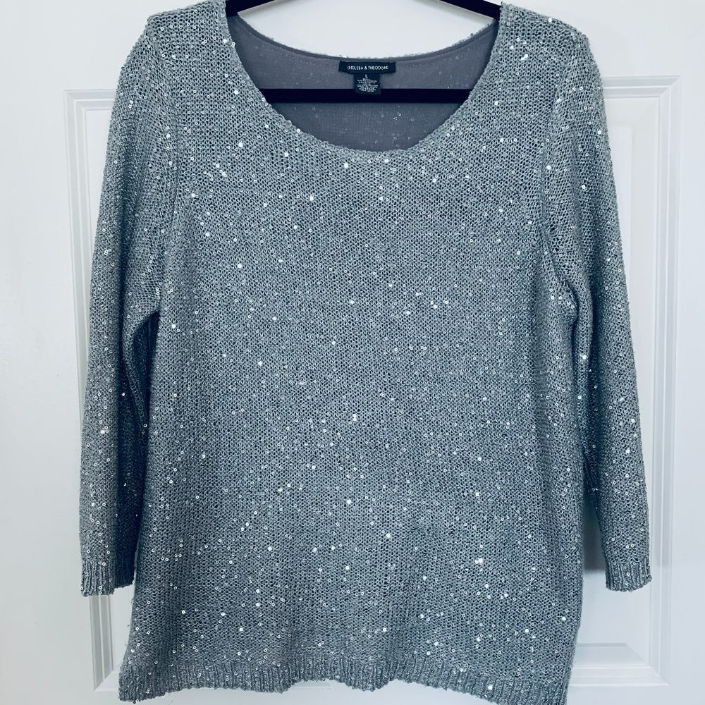 ✨ Chelsea & Theodore Silver Sequin Scoop Neck Sweater